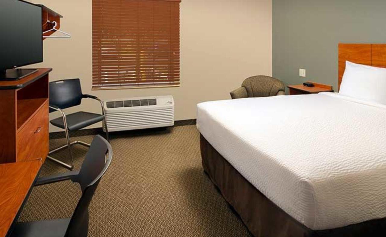 Woodspring Suites Allentown Bagian luar foto