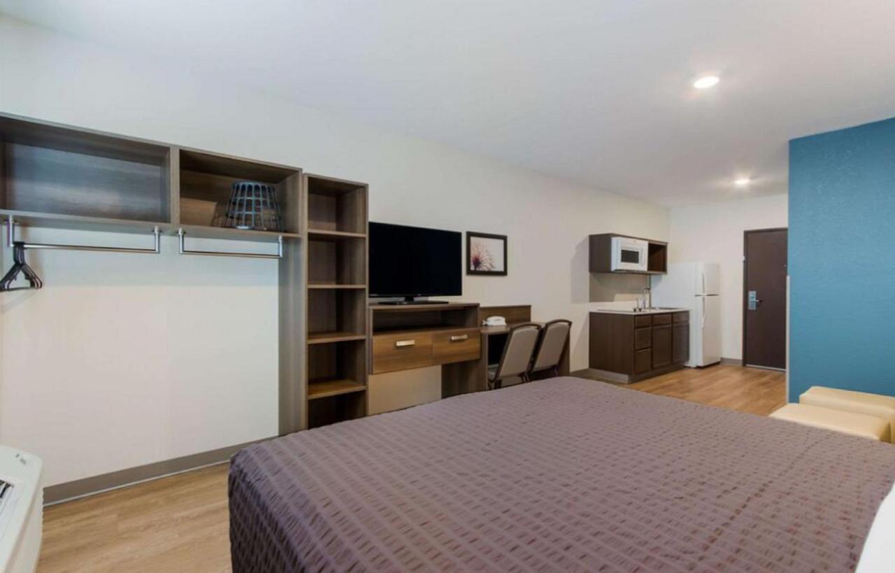 Woodspring Suites Allentown Bagian luar foto