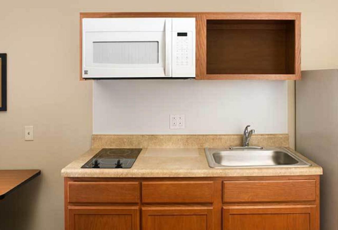 Woodspring Suites Allentown Bagian luar foto